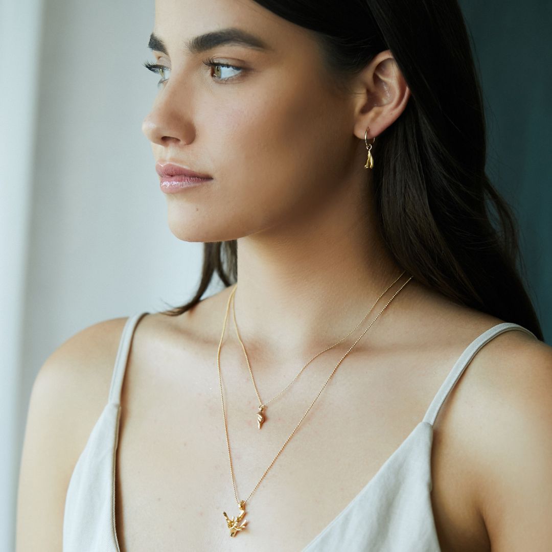 Coral Blossom necklace  | שרשרת זהב אלמוג גולמי